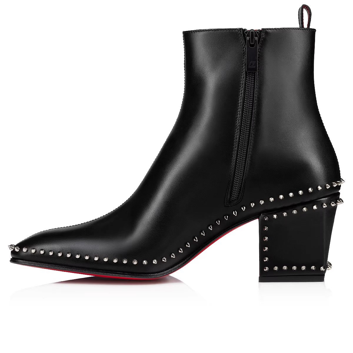 LUX – Stiefeletten in Schwarz mit Nietenbesatz und Absatz